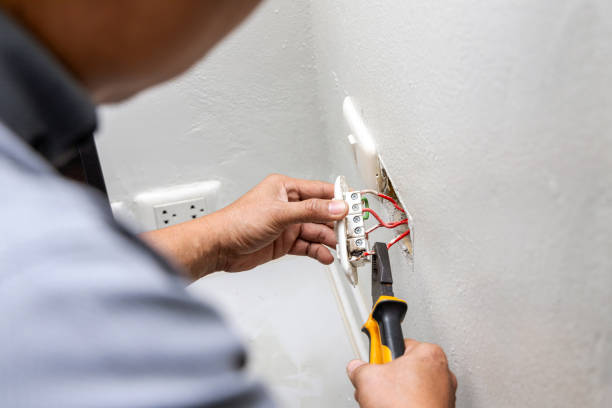 Best Affordable Emergency Electrician  in Haysville, KS